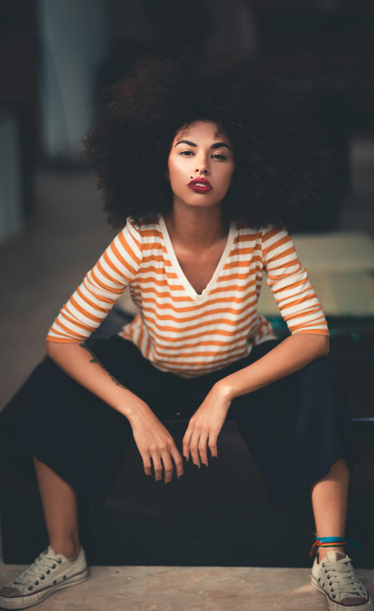 Éviter la casse des cheveux au quotidien : 7 astuces efficaces pour une chevelure plus forte